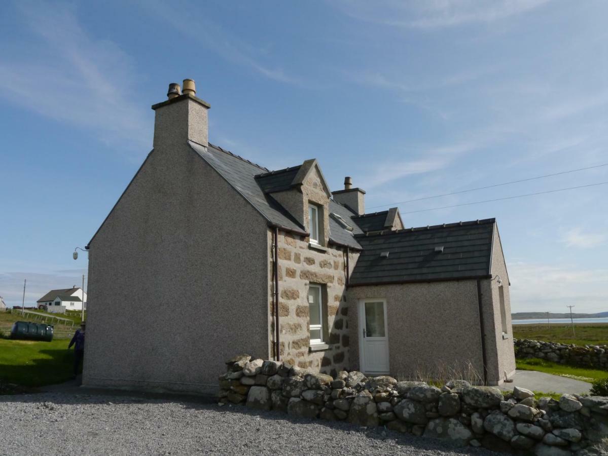 Sineag'S Cottage Pollachara Exterior foto